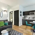 Apartment Rent A - Blanche Paris
