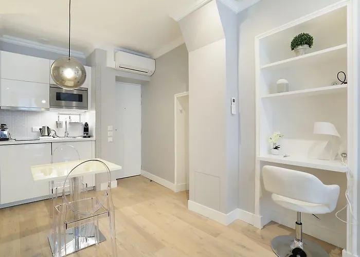 Rent A - Blanche Apartment *