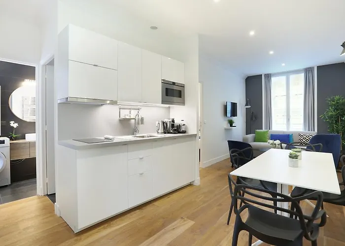 Rent A - Blanche * Paris