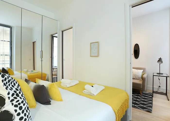 Rent A - Blanche Paris