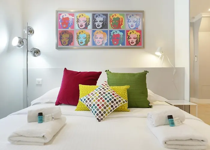 Rent A - Blanche Paris