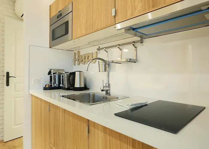 Rent A - Blanche Apartment