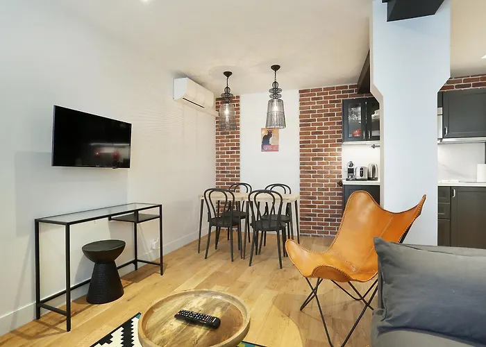 Rent A - Blanche Paris