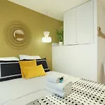 Rent A - Blanche * Paris