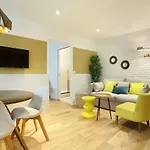Appartement Rent A - Blanche Paris