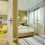 Rent A - Blanche Appartement Paris