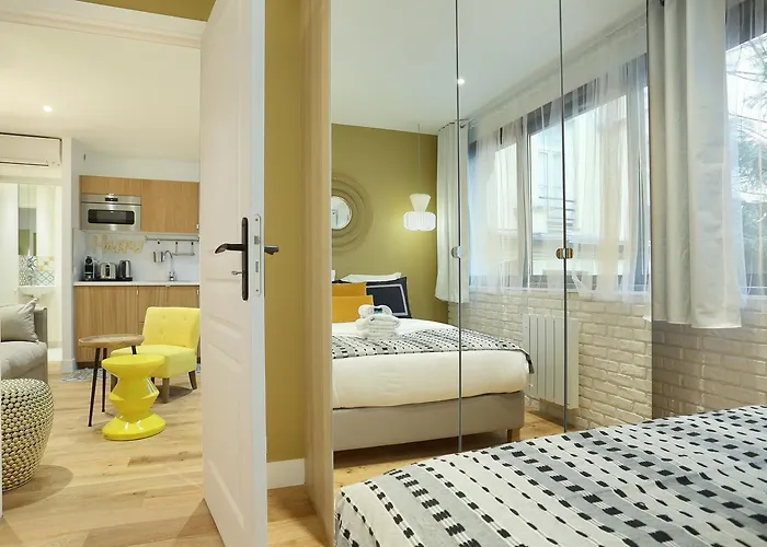 Rent A - Blanche Lägenhet Paris